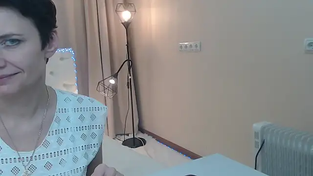 AvaSaturnian's Live XXX Chat