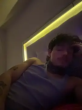 SNAKEARM Live XXX Chat