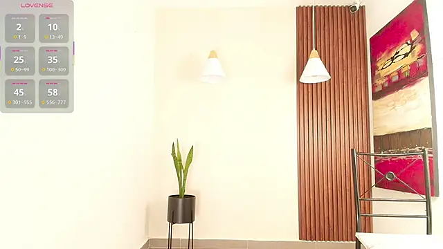 Sassy--Girl Live XXX Chat