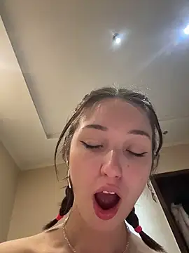 DollyTall Webcamshow