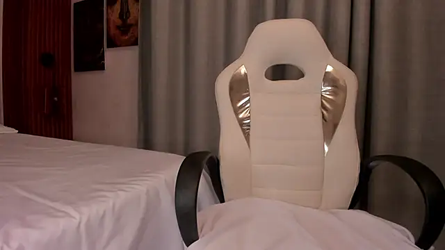 Chatroom XXX en direct de Miss_dare