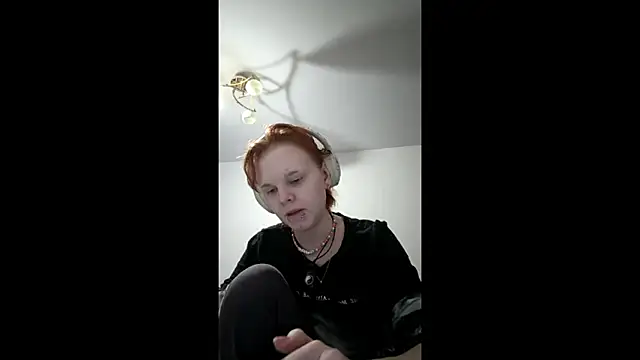 XXX chat uživo modela CurlaPettyBom