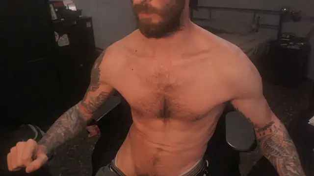 แชท XXX สดของ SexxxyLouis