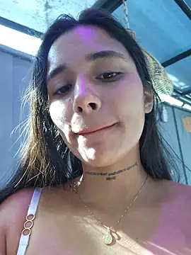 Lorena_Mcfly Adlı Modelin Canlı XXX Sohbeti