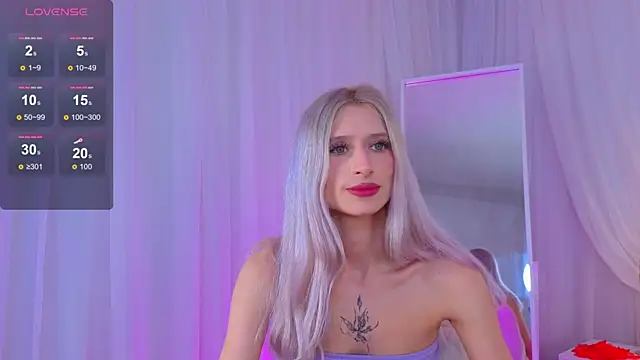 Chat +18 de Monica_Leen ao vivo