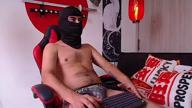 PrideFireFusion élő XXX-chatje