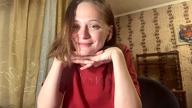 LuluSweetyGirl Adlı Modelin Canlı XXX Sohbeti