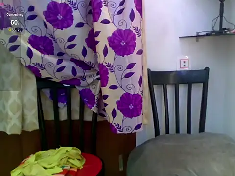 Teekhi_mirchii Live XXX-chat