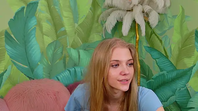 4example_Chloe Live XXX-chat