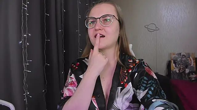 Czat XXX na żywo – MissBrightShine