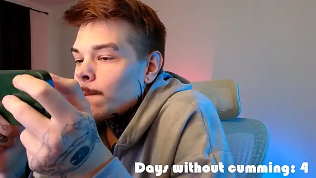 DENIS_HERE élő XXX-chatje