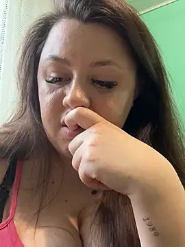 Chat +18 de Sara_Slow ao vivo