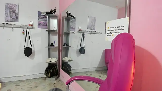 Chat +18 de CAMILA--REY ao vivo