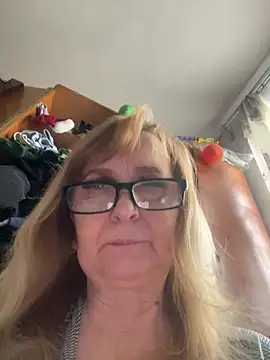 Irina2909@xh webcam show