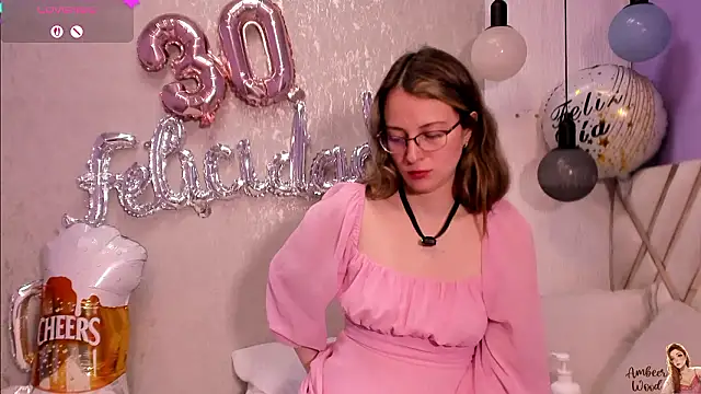 AmbeerWood_ Adlı Modelin Canlı XXX Sohbeti