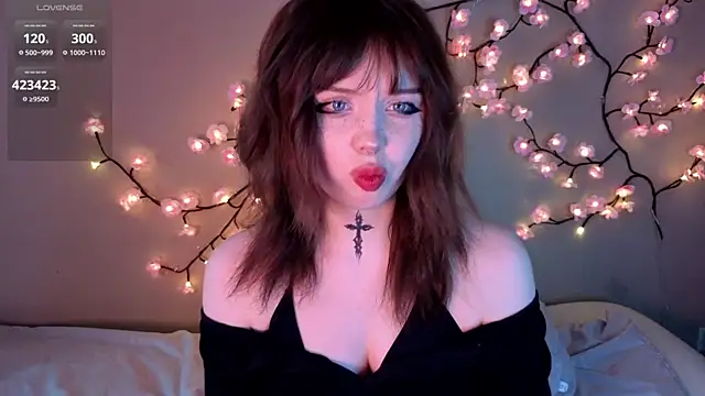 yumi_charm Adlı Modelin Canlı XXX Sohbeti