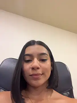 AlyssaRayのライブXXXチャット