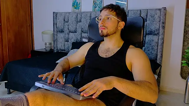 NICK_MOSS_ élő XXX-chatje