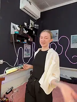 Czat XXX na żywo – MilaMoone