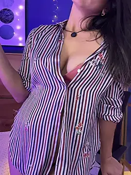 mahia_queen 在線直播表演