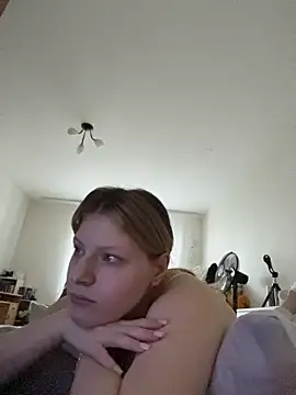 دردشة MaryHiggins الجنسية المباشرة