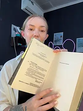 XXX chat uživo modela MilaMoone