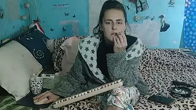 brighteyes77 লাইভ XXX চ্যাট