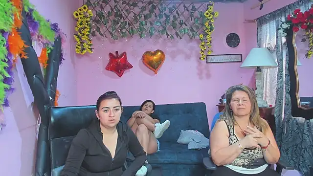 lesbiancuple's Live XXX Chat