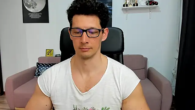 BrutusK08's Webcam Show