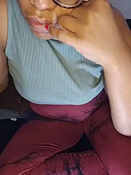 Sultrysexy Adlı Modelin Web Kamerası Şovu