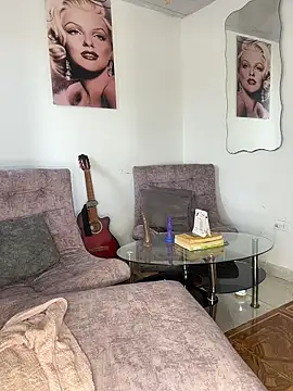 Mydreams69のライブXXXチャット