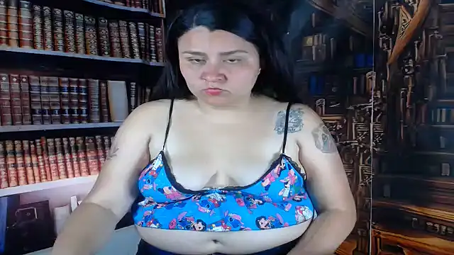 Chat +18 de MissLusty_ ao vivo