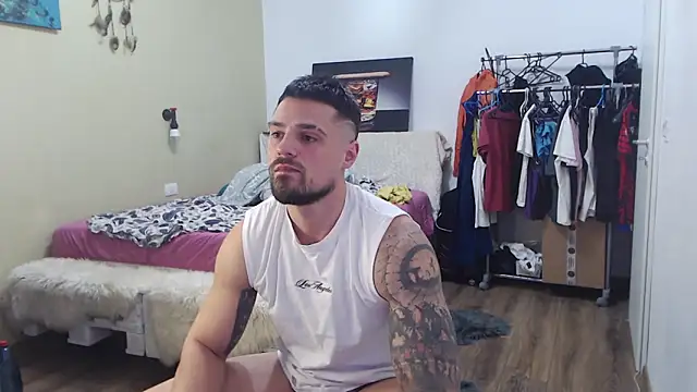 Tiberius_hunk – Live XXX-chat