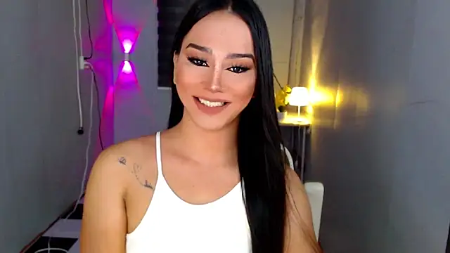 Fille_itou webcam show