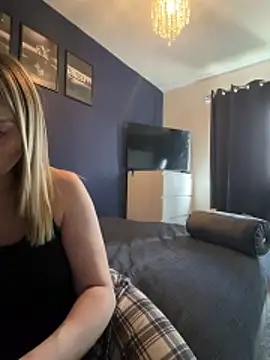 Sky25x Live XXX Chat