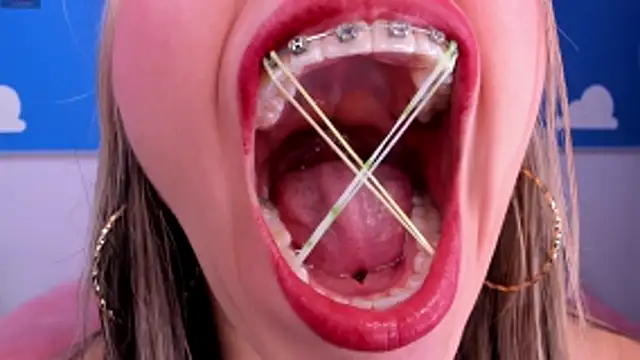 miss__evolet Adlı Modelin Canlı XXX Sohbeti