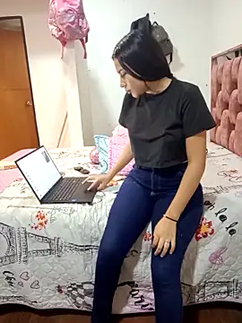 babyboom1のライブXXXチャット