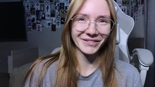 XXX chat uživo modela littlevildevil