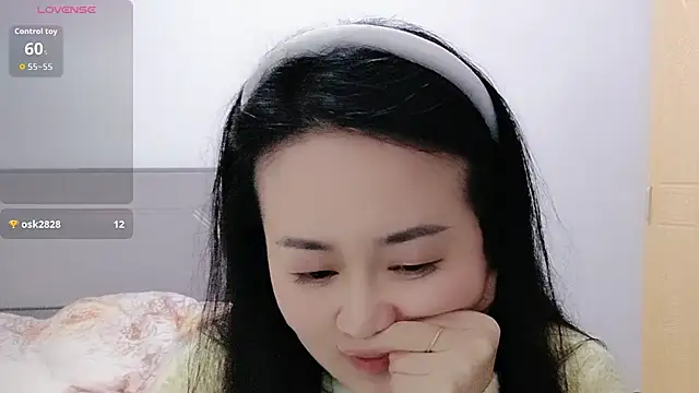 fanfan-FF's Live XXX Chat