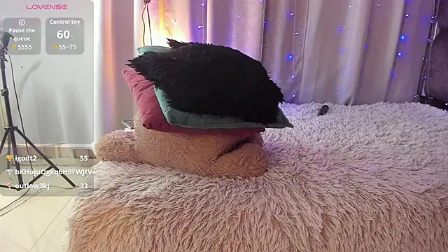 แชท XXX สดของ MarianFadel