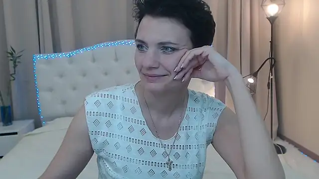 แชท XXX สดของ AvaSaturnian