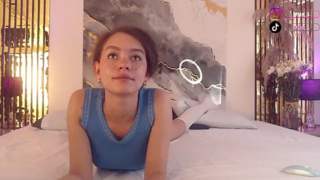 XXX chat uživo modela MiticaBrennet_