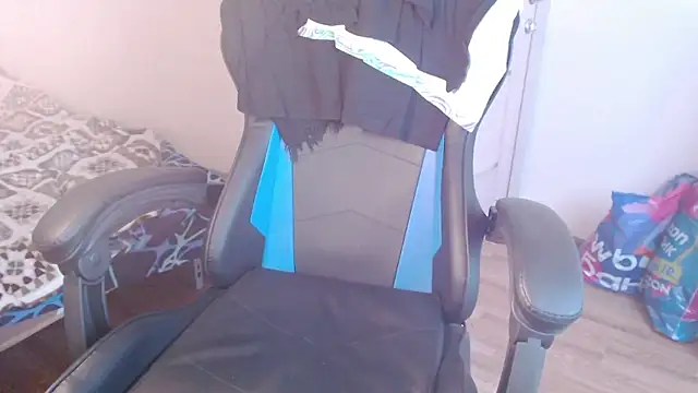 แชท XXX สดของ CutieWorm