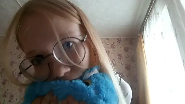 SoniqBliss' Live XXX Chat