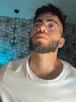 Chat +18 de King_Draven3 ao vivo