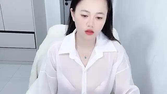 Amireux-8 即時 XXX 聊天