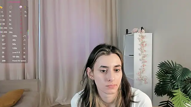 Chatroom XXX en direct de JackiYoss