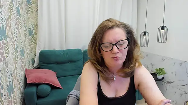 Chat +18 de LeaPure ao vivo