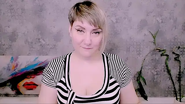 Онлайн чат XXX Djullia