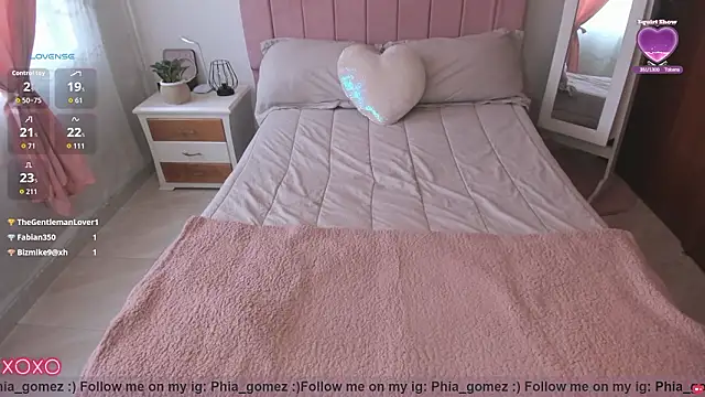 แชท XXX สดของ whitneyhot